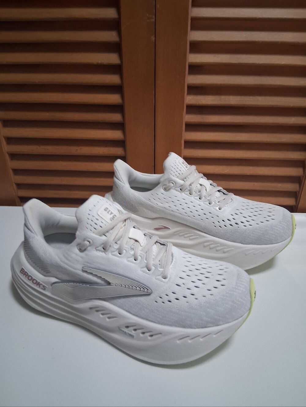 Brooks Glycerin Max Coconut/ Alloy/ Rose Women's Running Shoe * Size: 7.5 - Picture 4 of 8
